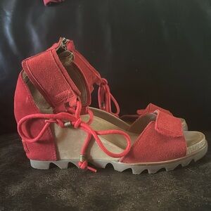 Sorel suede platform sandals size 8.5